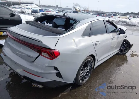 2022 Kia K5 Gt z USA, uszkodzony, nr VIN 5XXG44J84NG097109